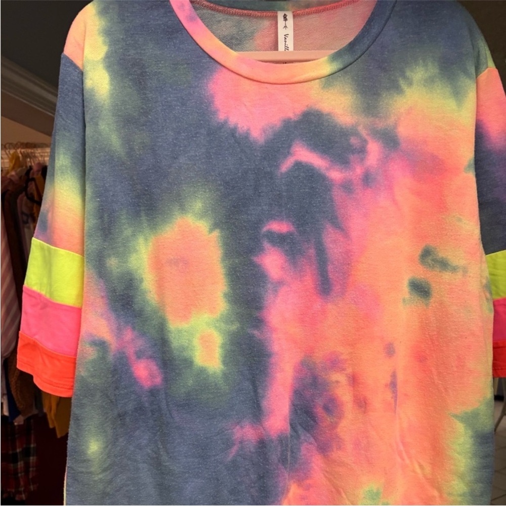 Bundle 5- shirts for $$25 Vibrant Tie-Dye T-Shirt FREE SHIPPING